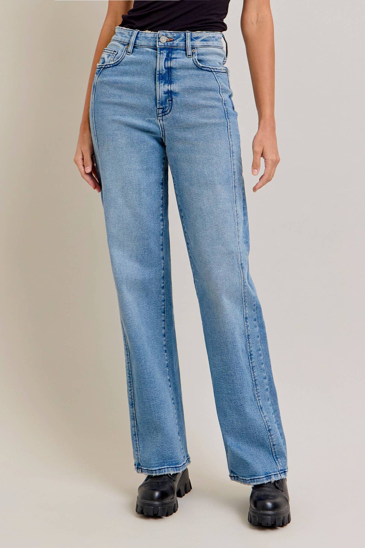 Curved Seam Stretch Dad Jean