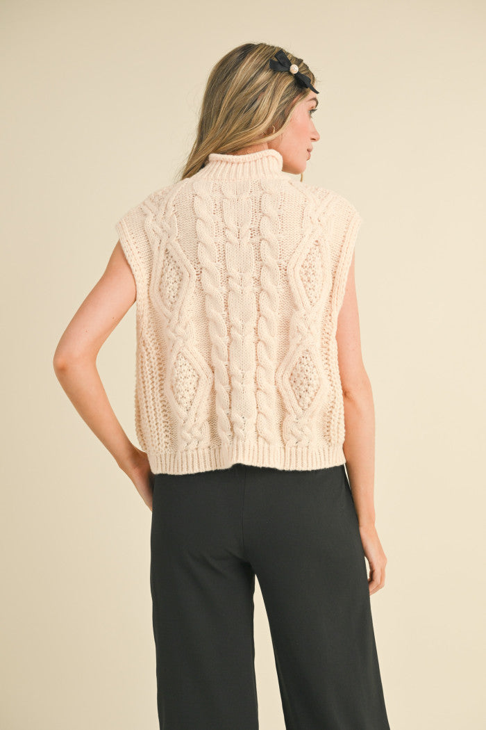 Chunky Cable Knit Vest